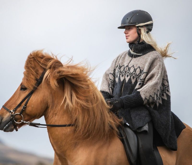 KIDKA Poncho jacket Ísar Beige